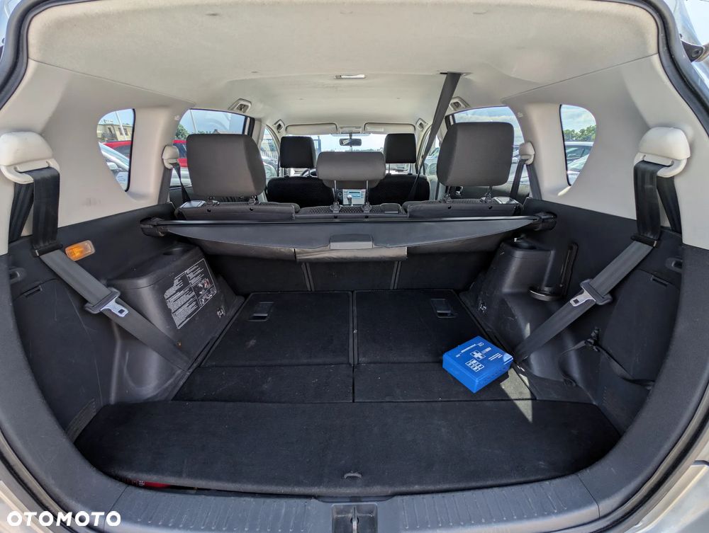 Toyota Corolla Verso 2.2 D-4D Sol + 7os - 13