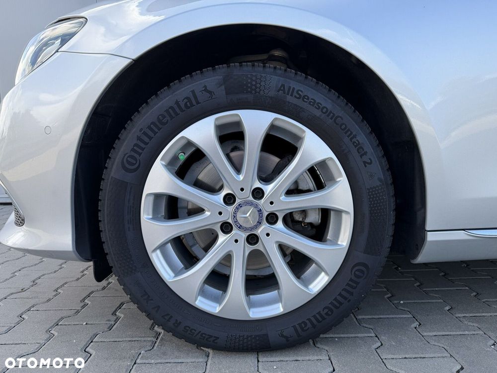 Mercedes-Benz Klasa E 220 d Exclusive - 10