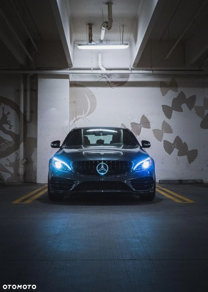 Mercedes-Benz Klasa C 300 7G-TRONIC AMG Line - 3