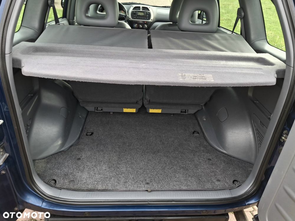 Toyota RAV4 2.0 VVT-i Sol - 34