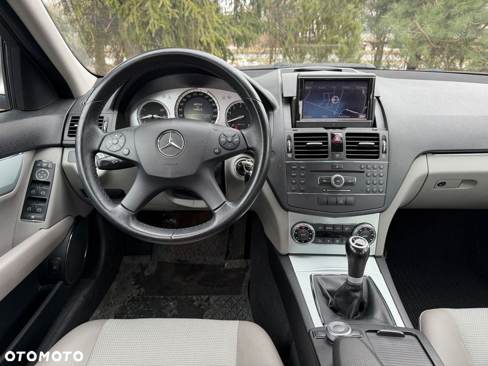 Mercedes-Benz Klasa C 200 Kompressor Avantgarde - 22