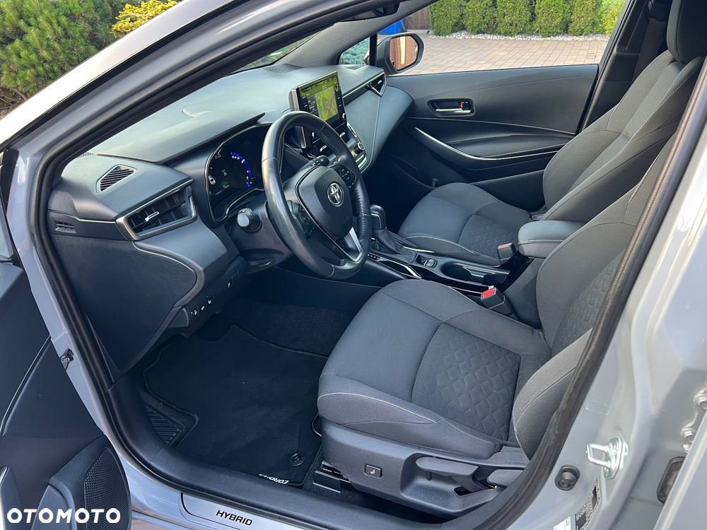 Toyota Corolla 1.8 Business Edition - 21