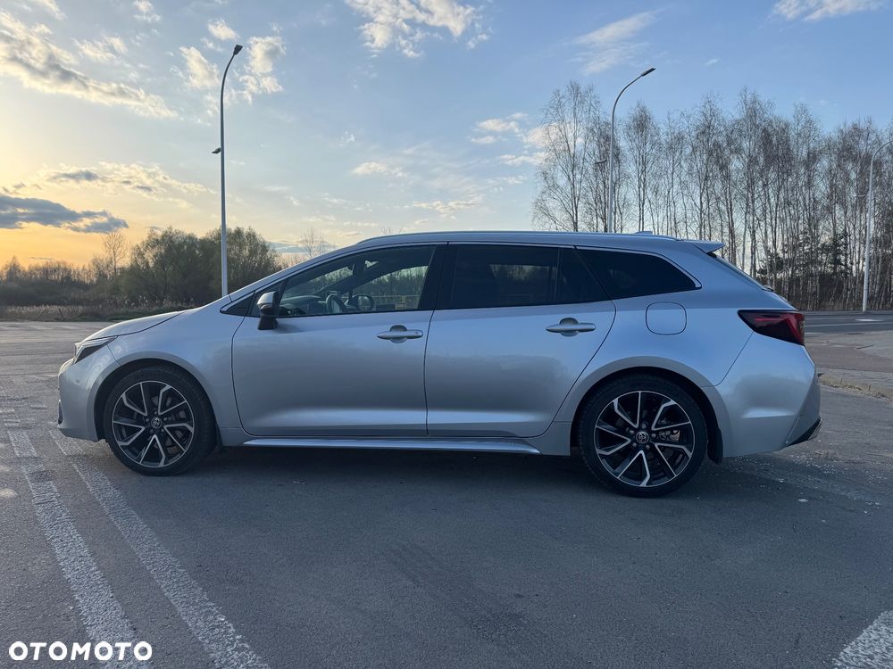 Toyota Corolla 2.0 Hybrid Executive - 6