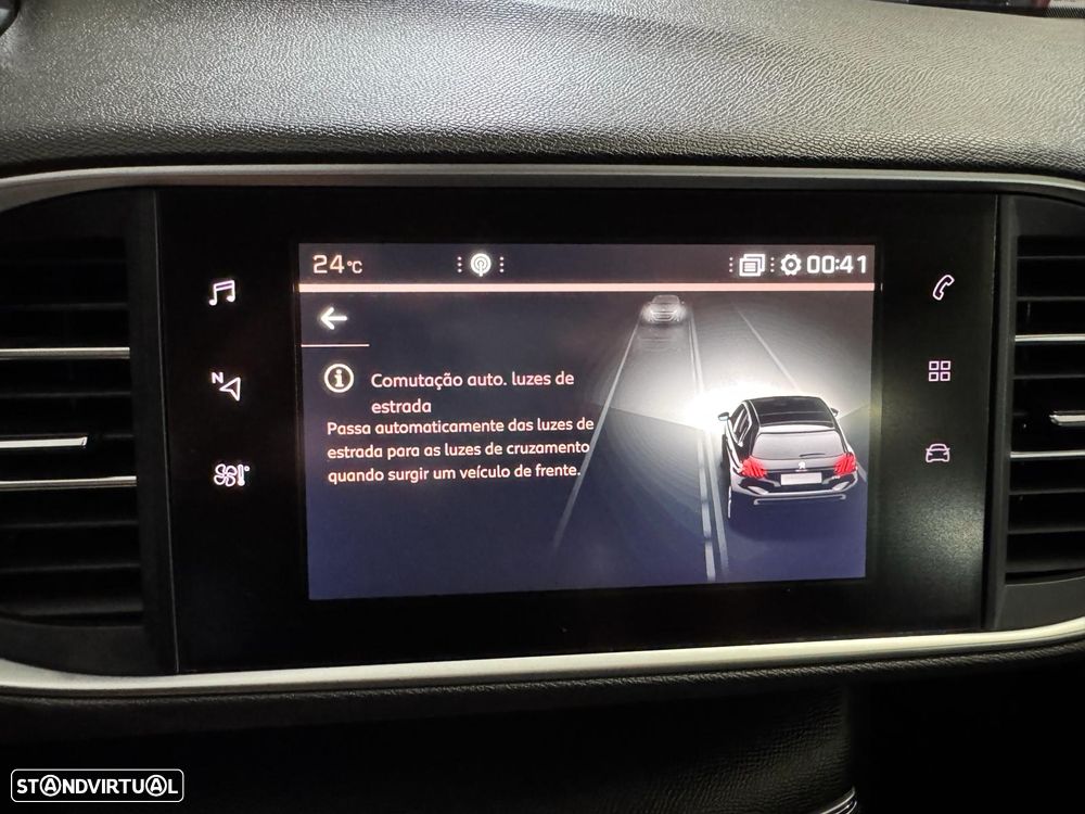 Peugeot 308 1.2 PureTech Allure J18 - 28