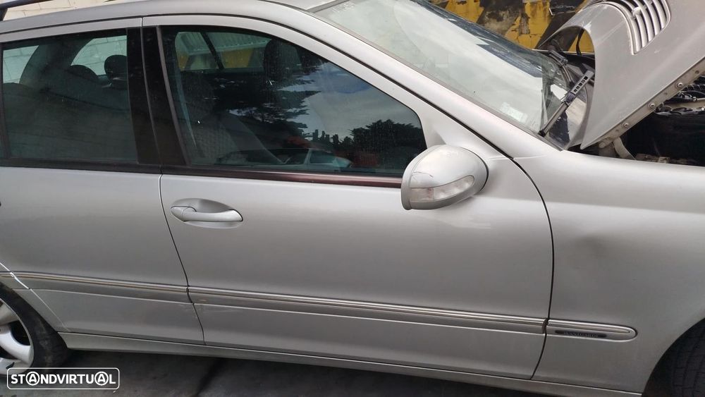 Porta frente direita MERCEDES-BENZ Classe C (W203) - 1