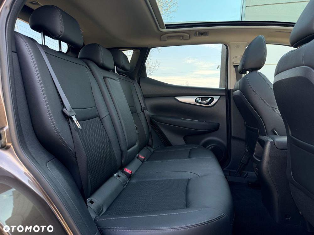 Nissan Qashqai 1.3 DIG-T Tekna - 16