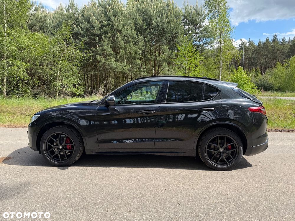 Alfa Romeo Stelvio - 4
