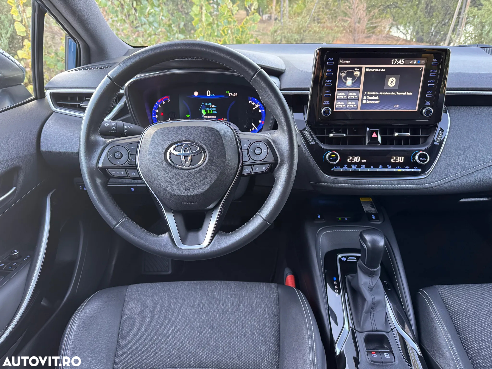 Toyota Corolla Sedan 1.8 HSD Exclusive - 10