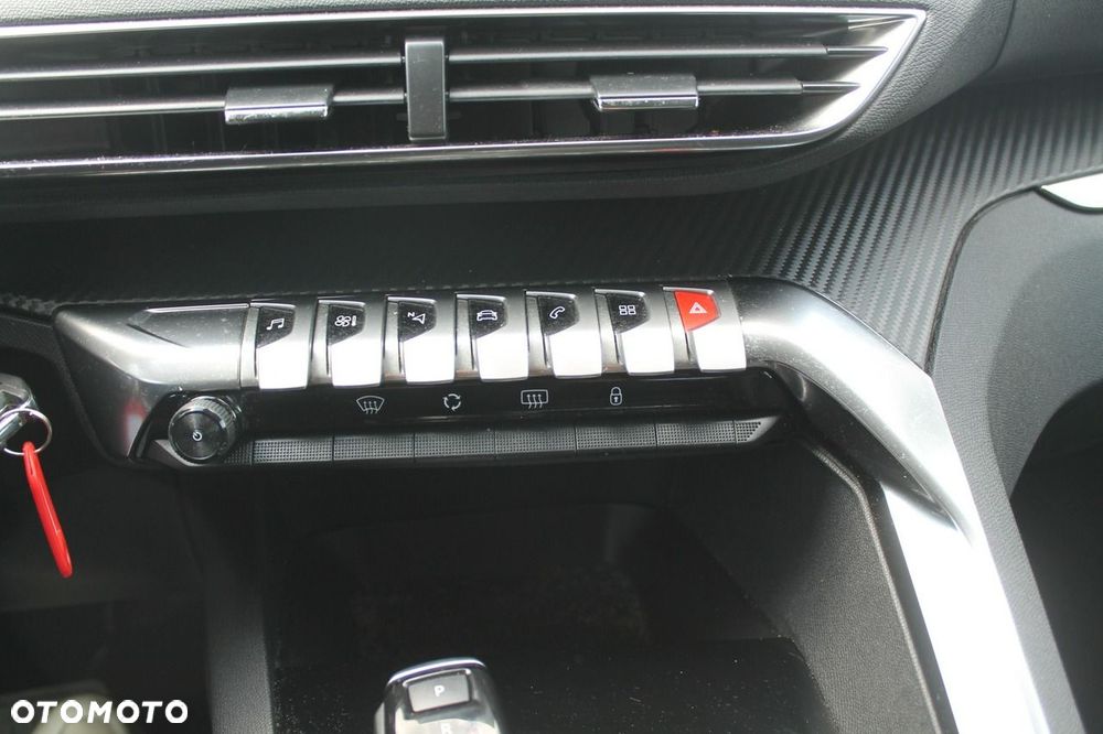 Peugeot 3008 - 26