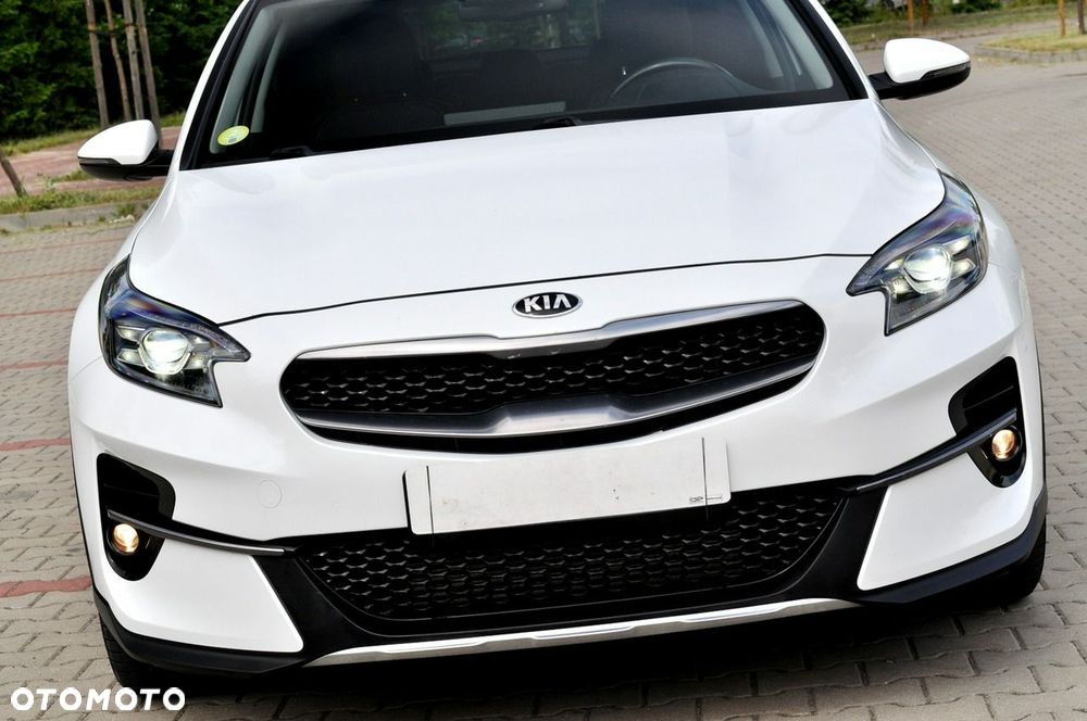 Kia XCeed 1.6 CRDi mHEV L - 27