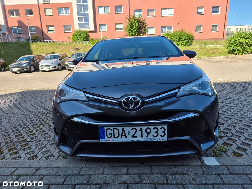 Toyota Avensis 1.8 Premium - 2