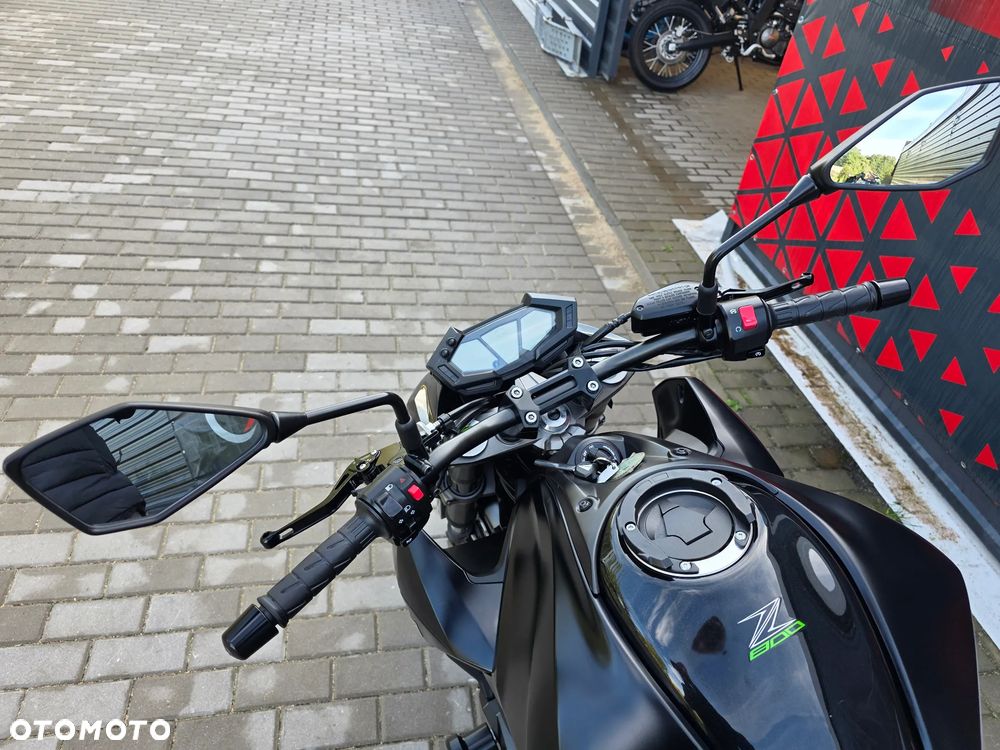 Kawasaki Z - 17