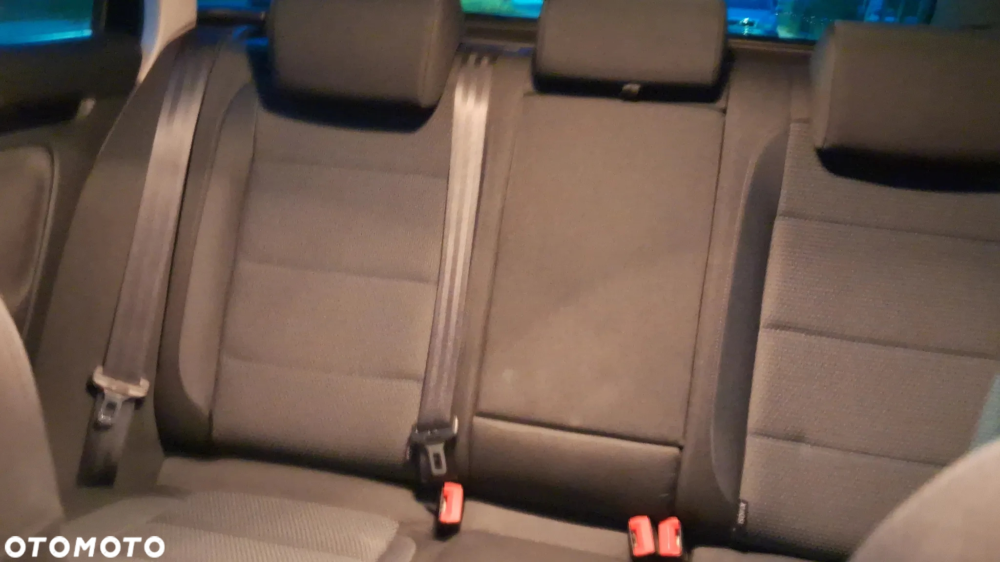 Volkswagen Golf - 6