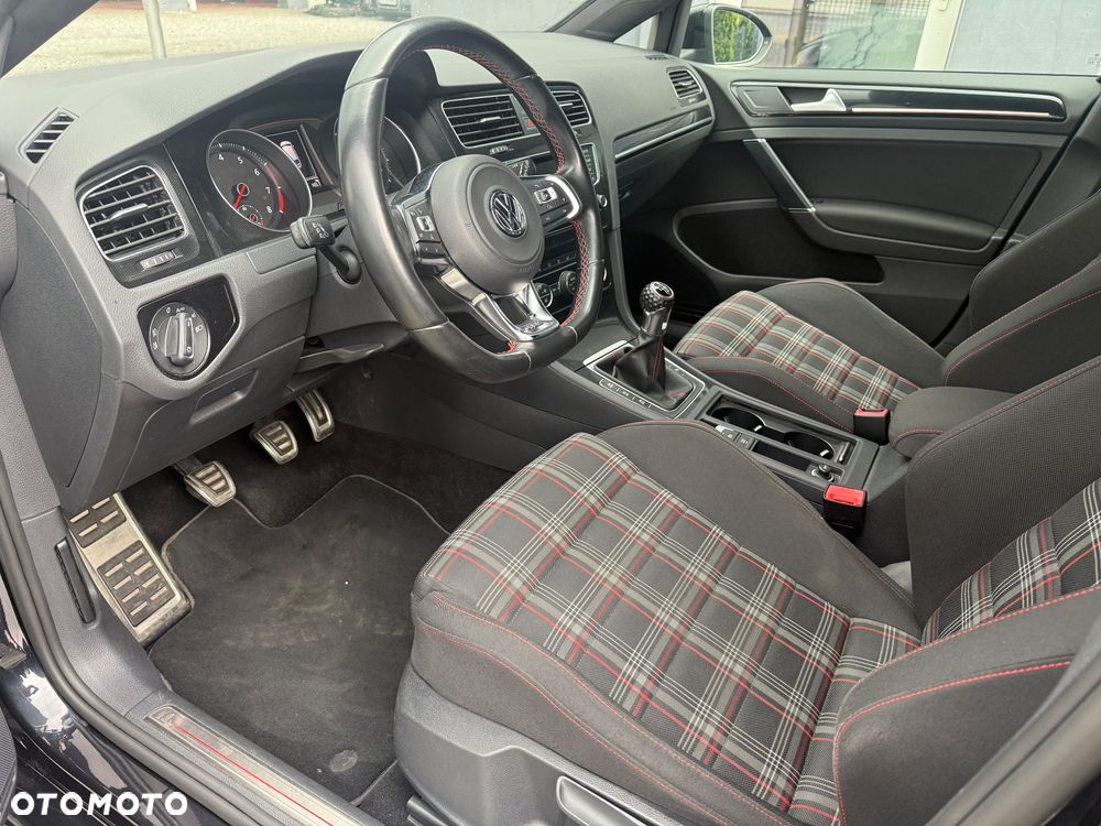 Volkswagen Golf 2.0 TSI BMT GTI Performance - 10
