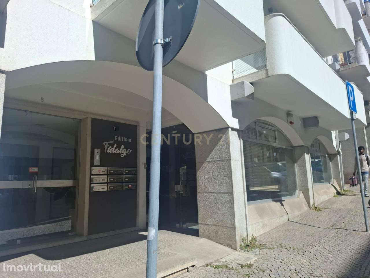 Vende-se Cave com 515m² e rampa de acesso – ideal para oficina ou arma - Grande imagem: 2/7