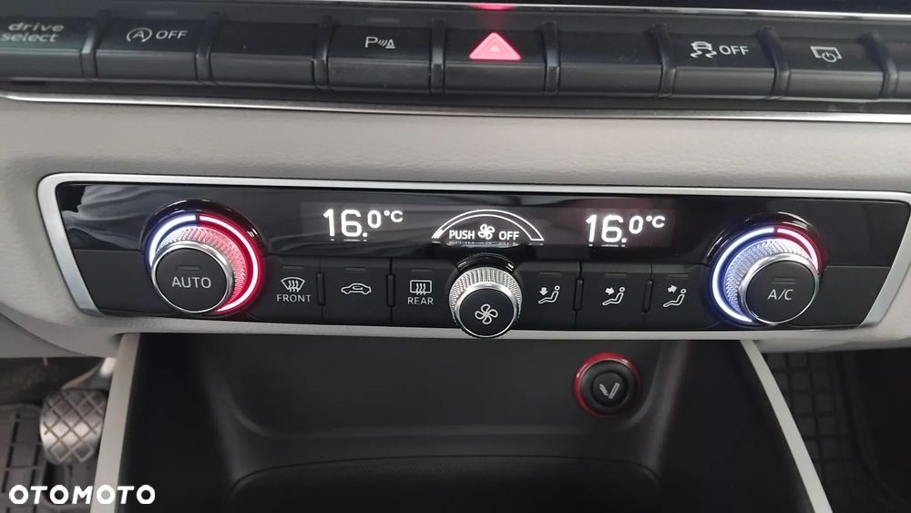 Audi A3 Sportback 1.6 TDI DPF Ambition - 17