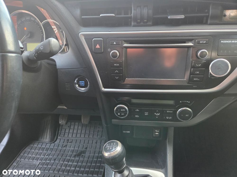 Toyota Auris 1.6 Valvematic Comfort - 17
