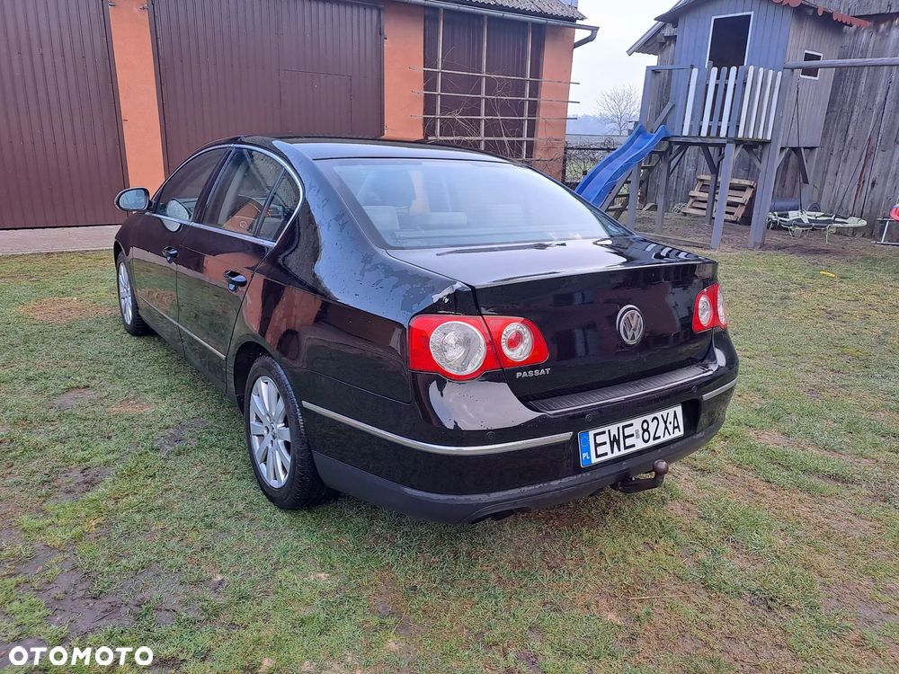 Volkswagen Passat 2.0 TDI Highline - 3