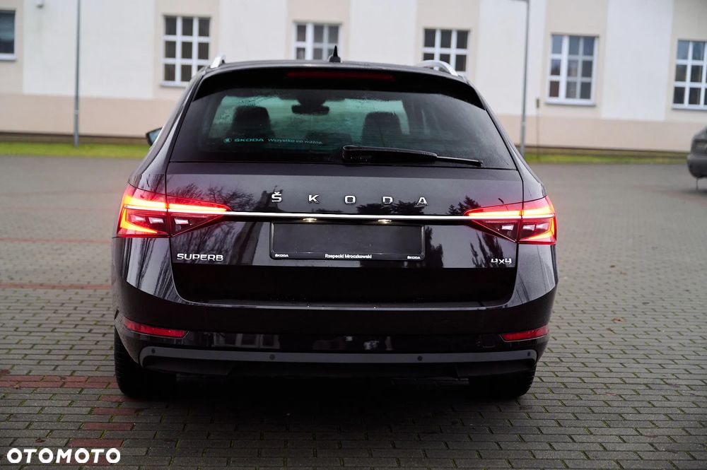 Skoda Superb 2.0 TDI 4x4 Style DSG - 10