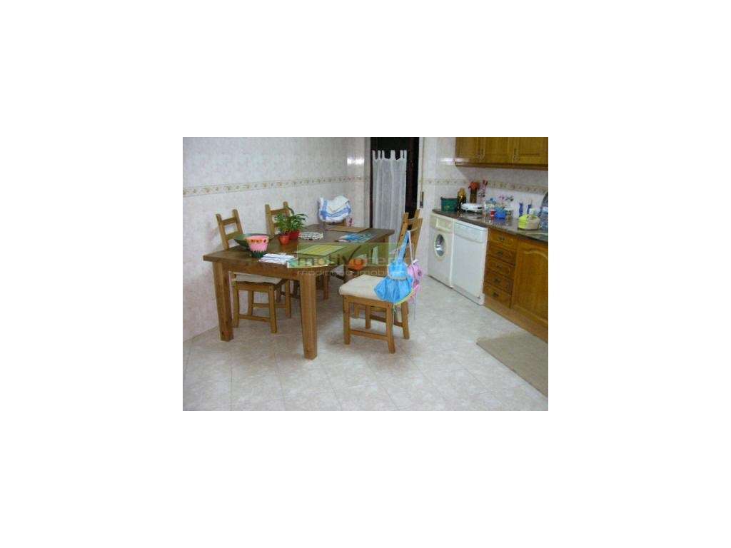 O Seu Novo Lar em Sintra. T2 com Lareira nos Casais de Mem Martins. - Grande imagem: 3/9