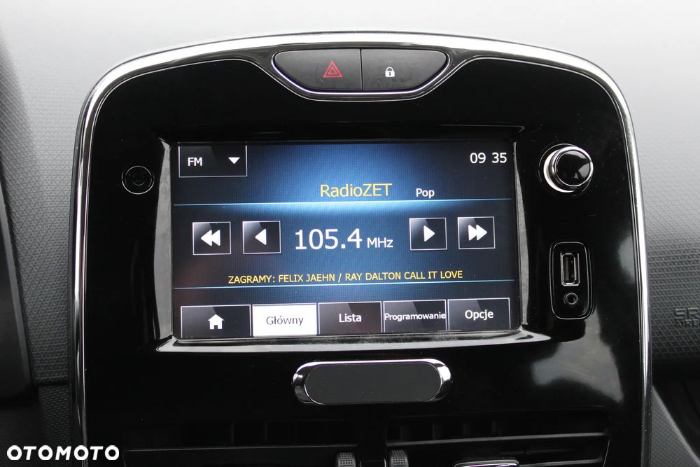 Renault Clio - 17