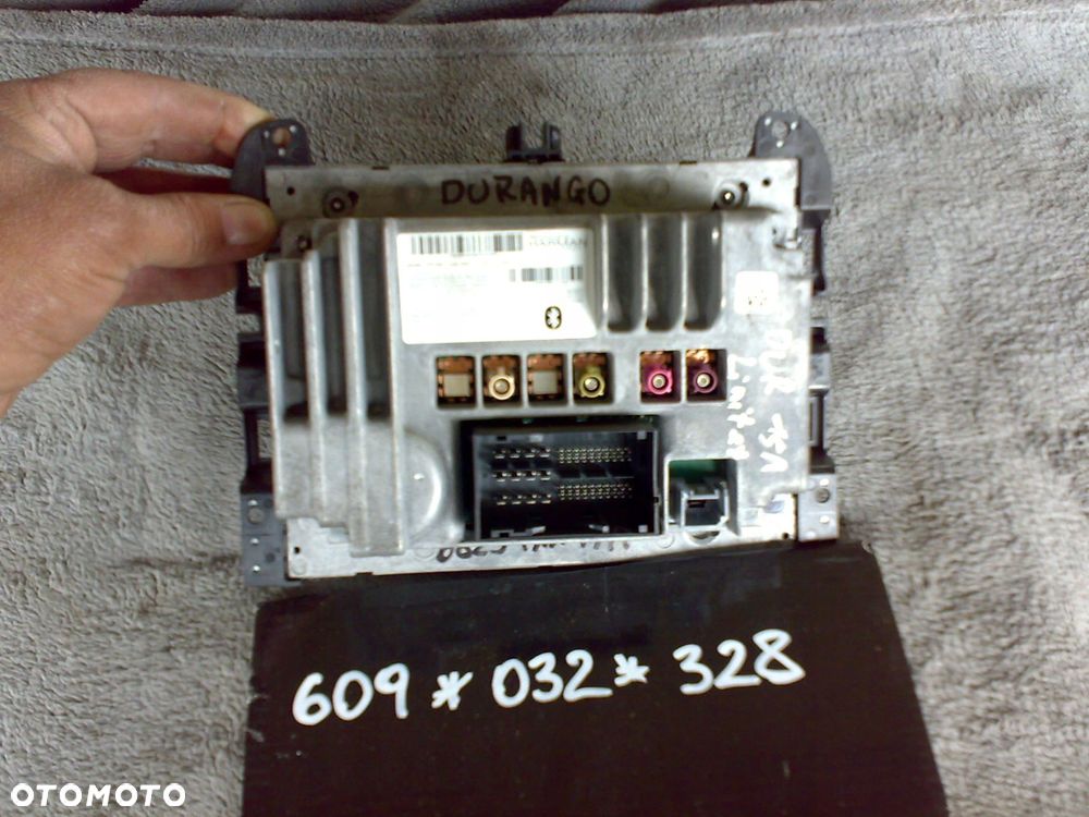 dodge durango 2014- wyświetlacz radio panel ekran idealny harman nawigacja - 3