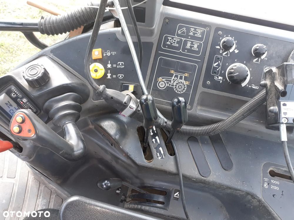 New Holland M100 - 2