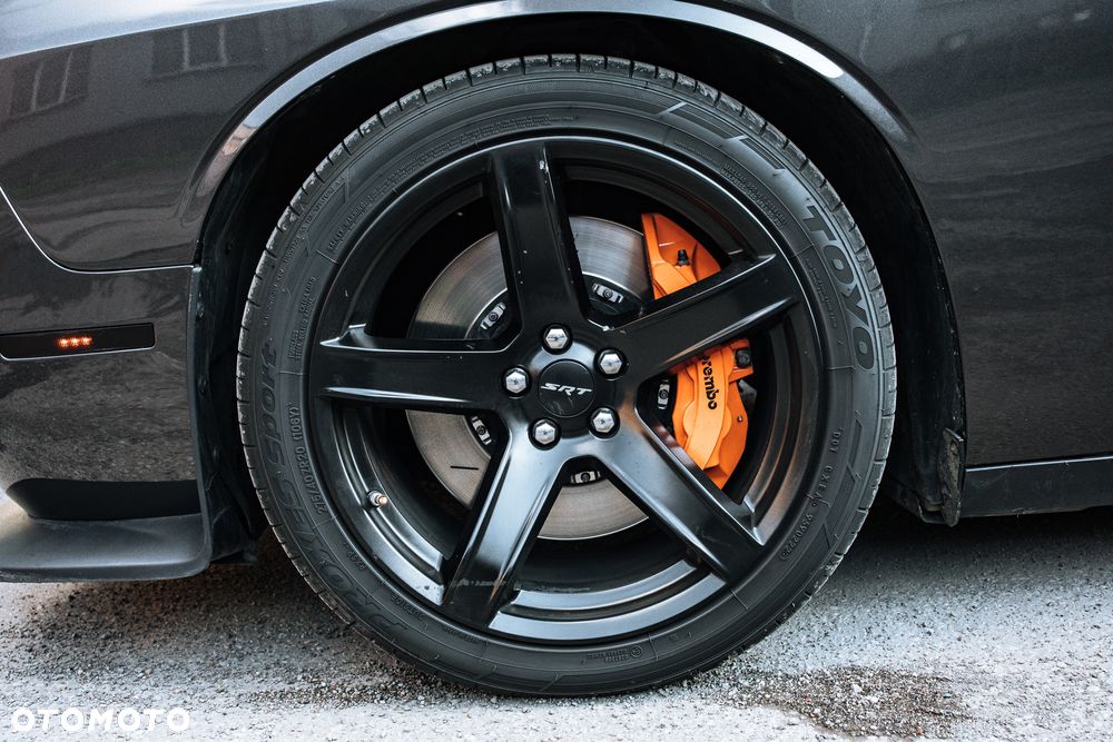 Dodge Challenger 6.2 Hellcat - 19