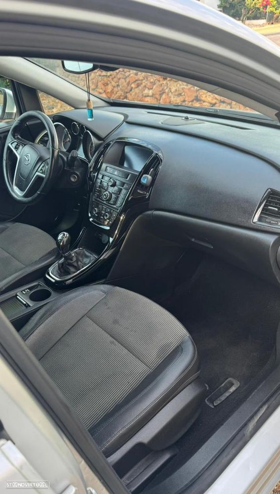 Opel Astra Sports Tourer - 6
