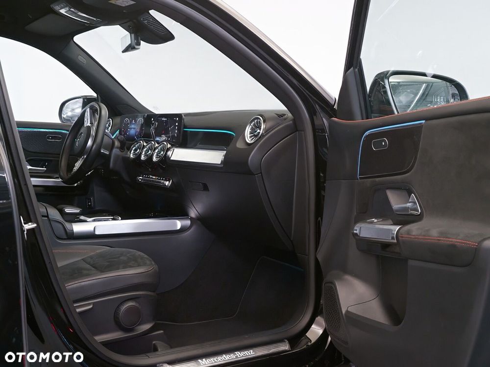 Mercedes-Benz GLB 200 d 4-Matic AMG Line 8G-DCT - 7