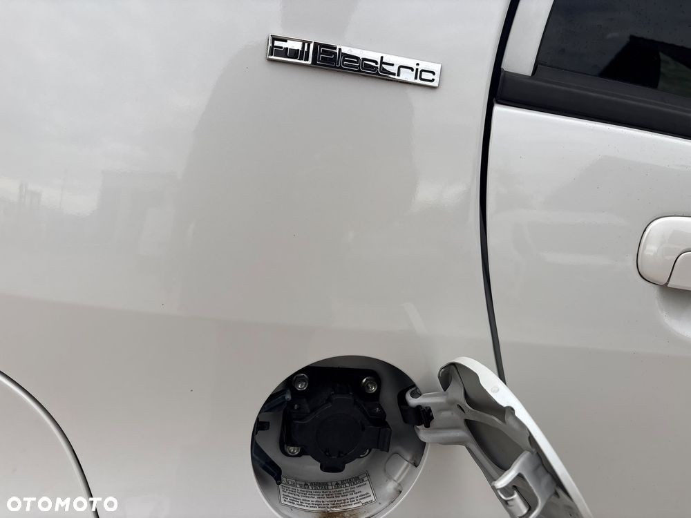 Peugeot iOn Active - 18