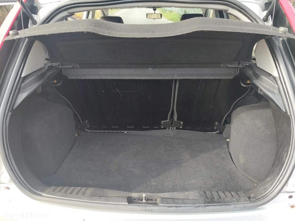 Ford Fiesta 1.4 - 15