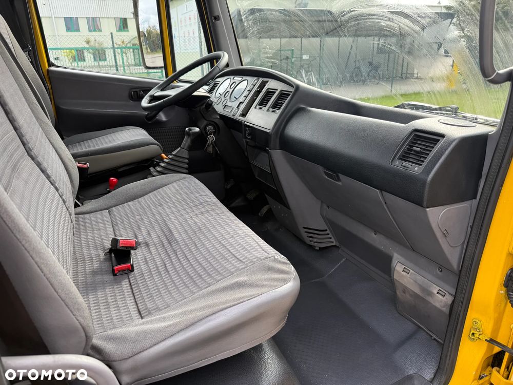 Nissan Atleon - 12