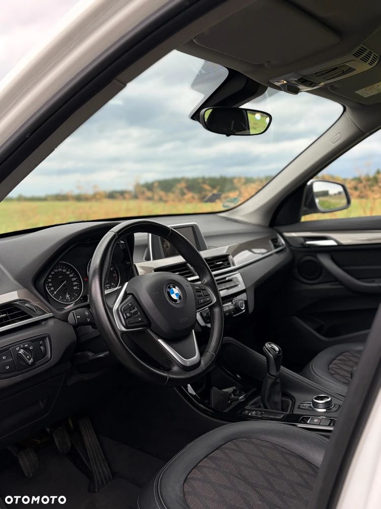 BMW X1 sDrive18i - 19