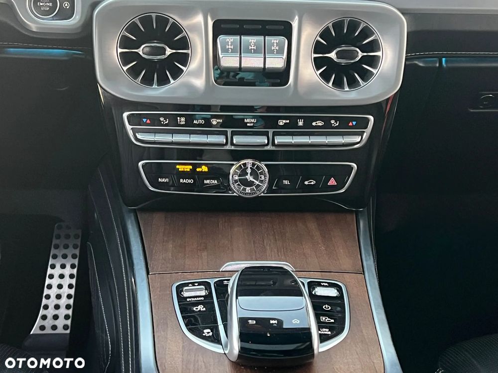 Mercedes-Benz Klasa G AMG 63 Stronger Than Time Edition - 23