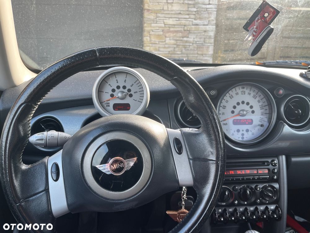 MINI ONE - 8