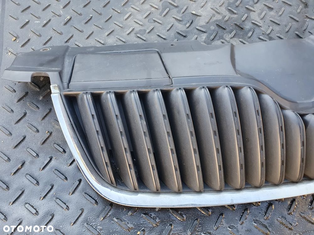 SKODA ROOMSTER FABIA II GRILL ATRAPA ZDERZAKA PRZÓD 5J0853668A RAMKA CHROM - 2