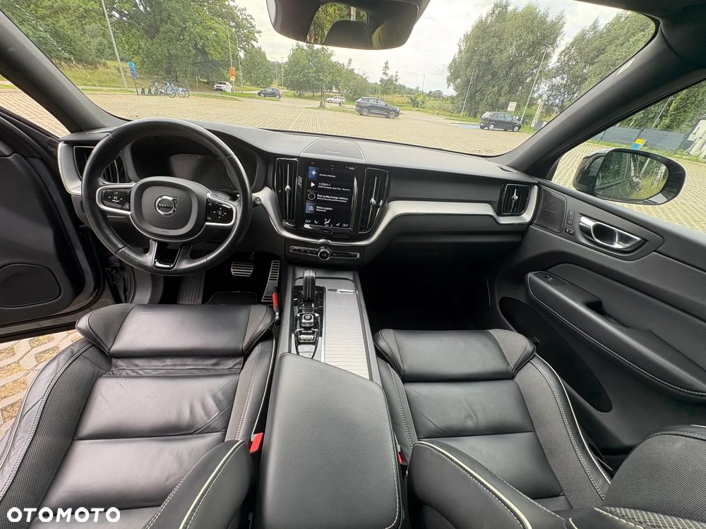Volvo XC 60 B5 B Momentum Pro - 18