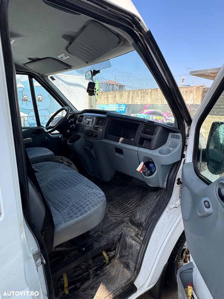 Ford Transit - 9