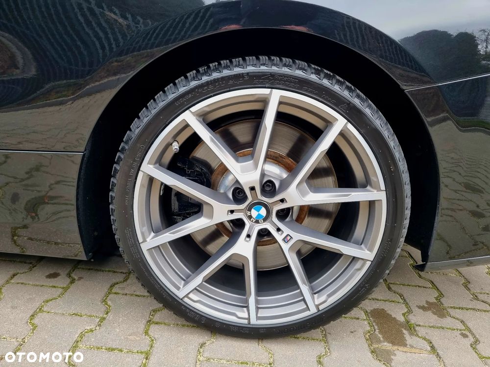 BMW Seria 8 - 30