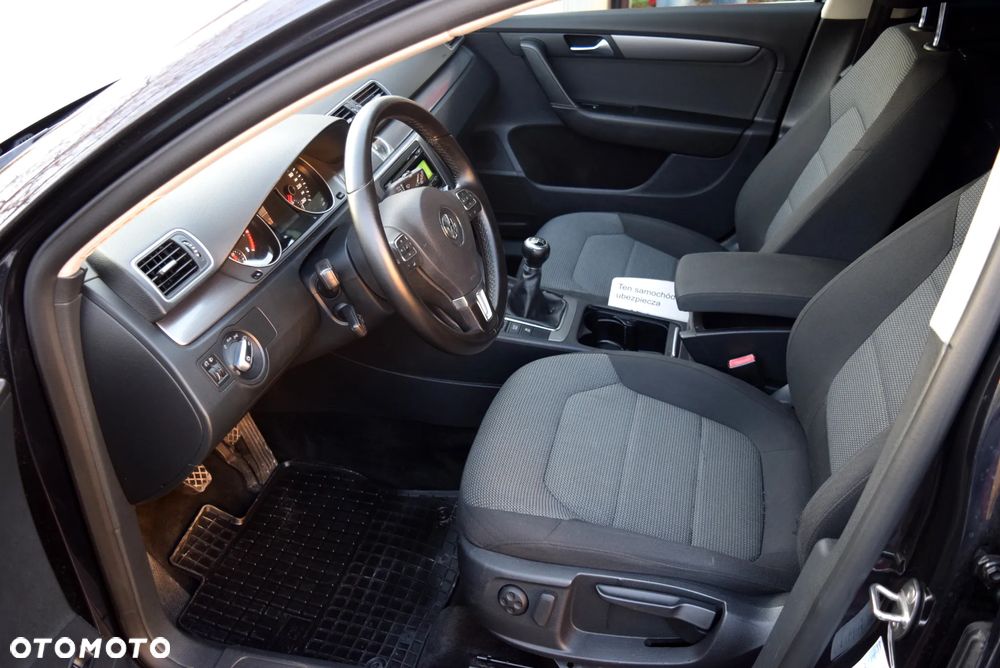 Volkswagen Passat - 6