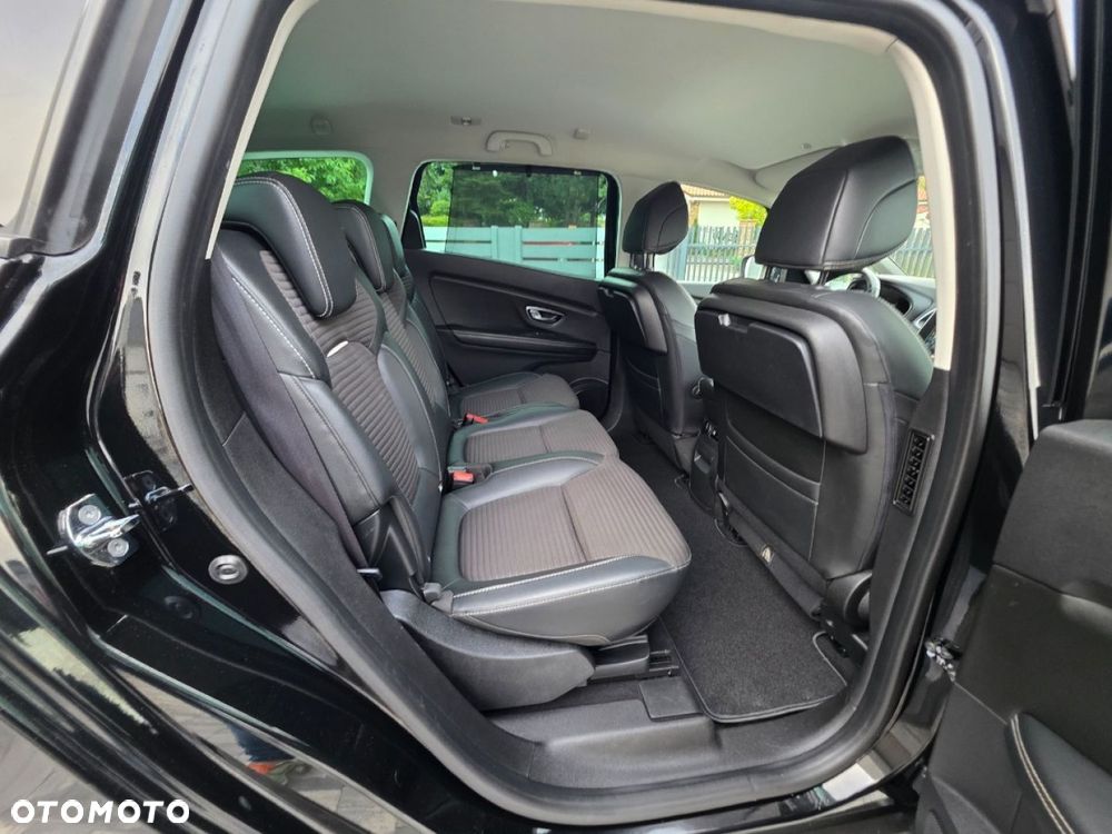 Renault Grand Scenic - 22