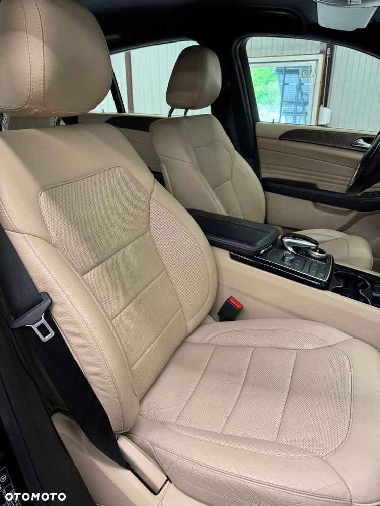 Mercedes-Benz GLE - 14