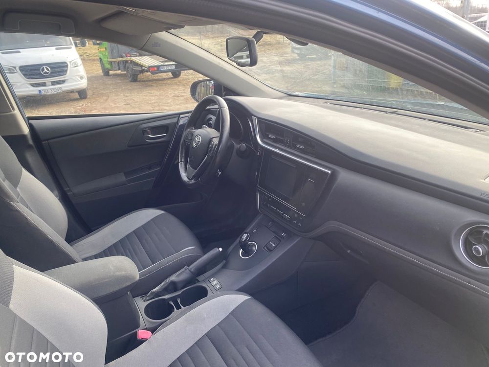Toyota Auris 1.8 VVT-i Automatik Comfort - 5