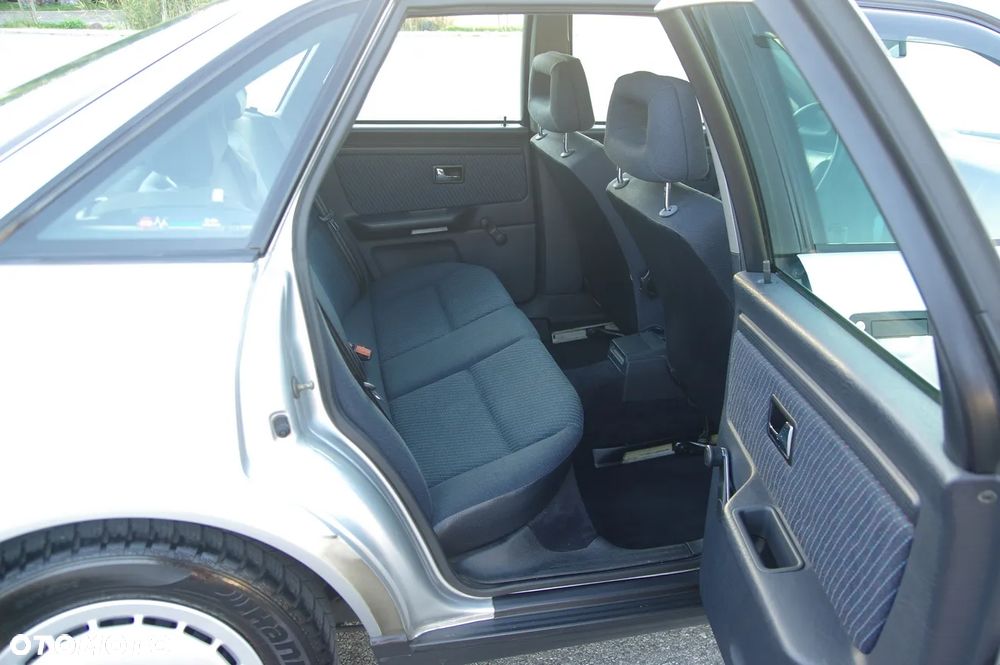 Audi 80 2.0 E - 28