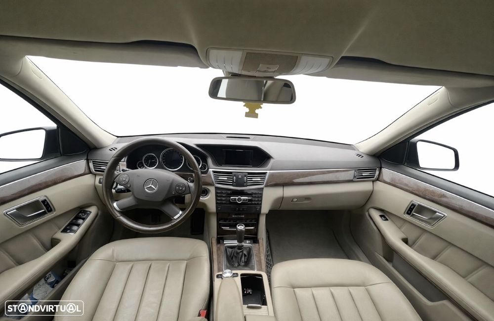 Mercedes-Benz E 220 CDI Elegance BE - 4
