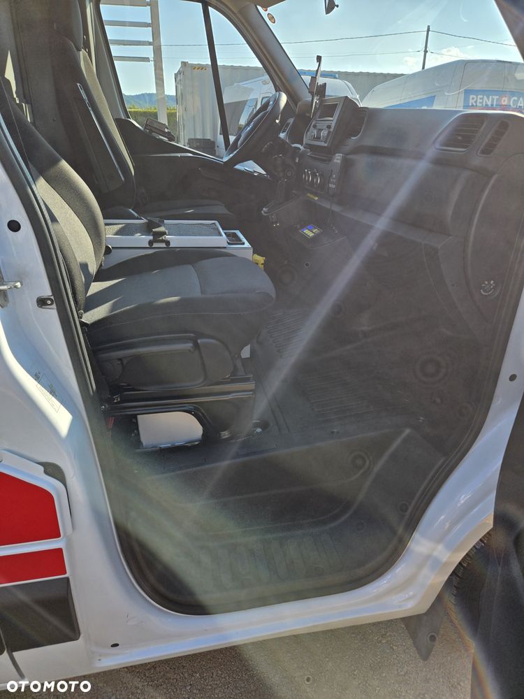 Renault Master Ambulans karetka - 4