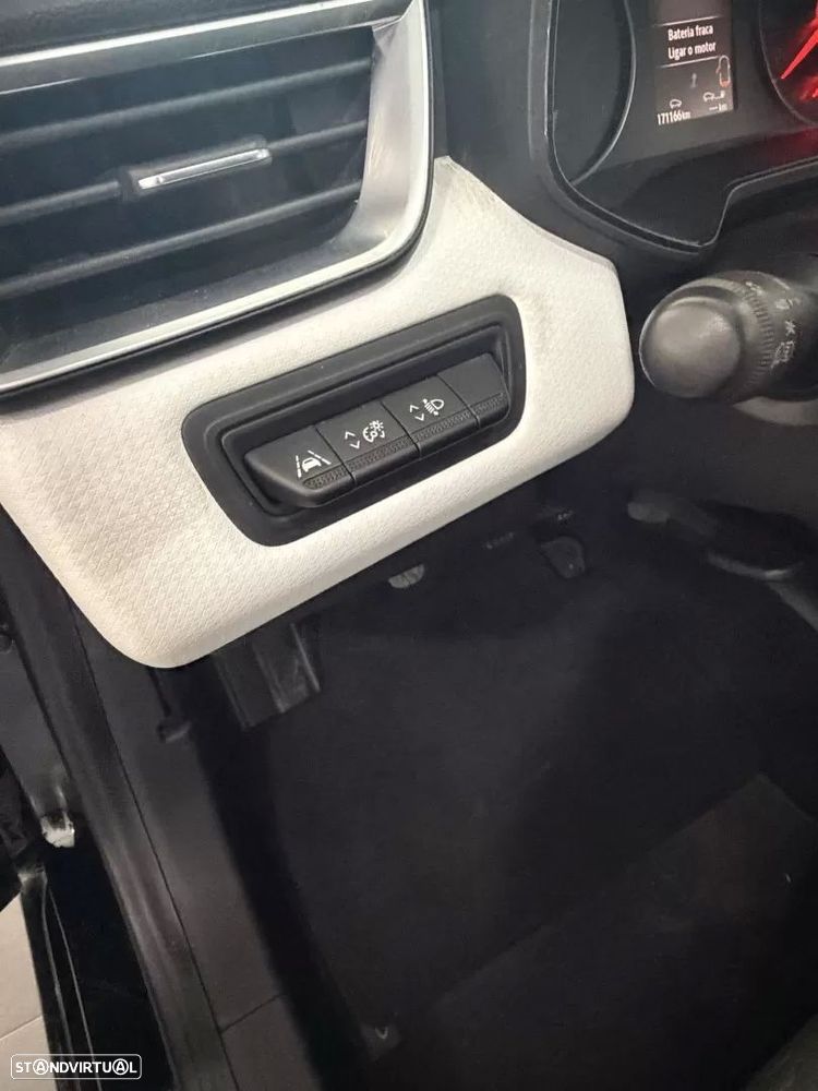 Renault Clio 1.5 Blue dCi Limited - 13