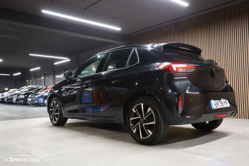 Opel Corsa 1.2 T GS - 2