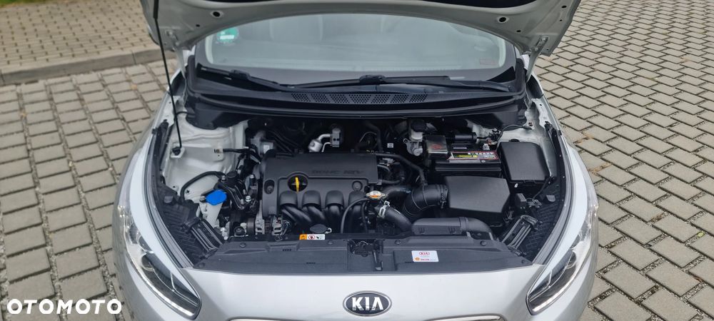 Kia Ceed 1.4 CVVT Dream Team Edition - 23